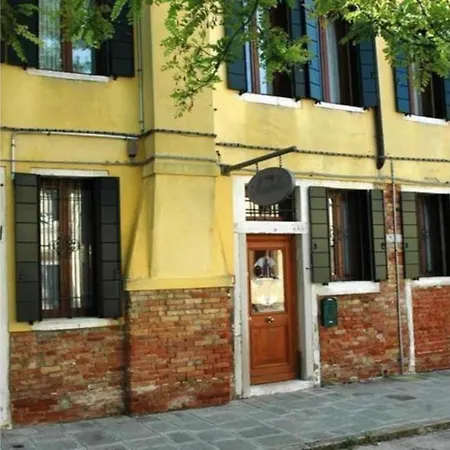 Alloggi Marinella-3